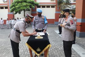 AKBP Wiraga Dimas Tama saat memimpin kegiatan Sertijab