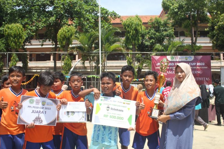 PPL PGSD UNISNU Cup 2022 Usai, SD Negeri 1 Mindahan Jepara Raih Juara Satu