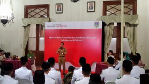 I Dewa Ayu Firsty saat berada di Pendopo Kabupaten Kudus bertemu dengan Bupati Hartopo, (Foto : Adam Naufaldo)