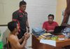 Kapolsek Sukolilo, Sahlan (tengah) saat proses penyidikan warga Kudus