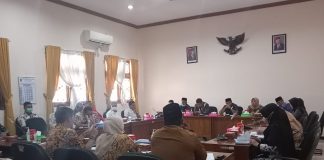 Jalannya audiensi sengketa lahan antara SDN Dukuhseti dengan Pemdes Dukuhseti di DPRD Pati, Kami2(1/9/2022)