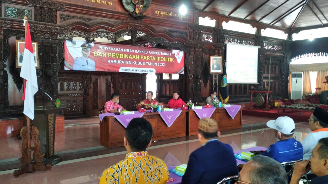 Giat penyerahan hibah bankeu parpol tahap 1, (Foto : Adam Naufaldo)