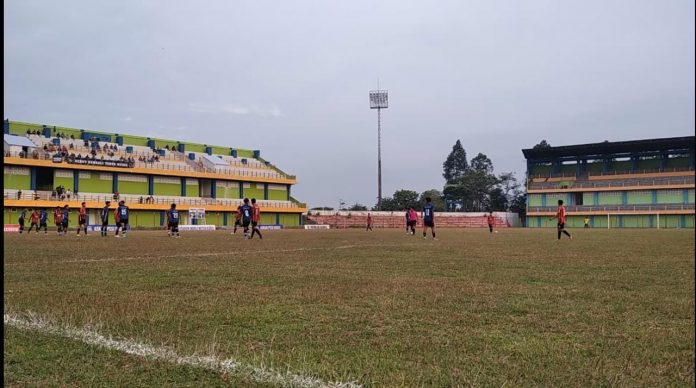Pertandingan Persiku Kudus melawan Persibo Bojonegoro, (Foto : Adam Naufaldo) Pertandingan Persiku Kudus melawan Persibo Bojonegoro, (Foto : Adam Naufaldo)