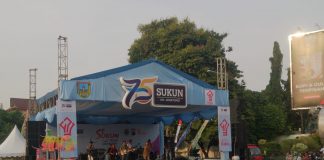 Semarak warga menyaksikan event Sukun Tour De Muria, (Foto : Adam Naufaldo)
