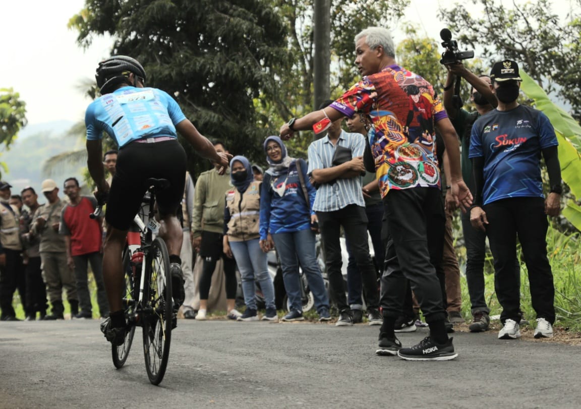 Gubernur Jawa Tengah itu tengah menyemangati peserta, (Foto : Adam Naufaldo)