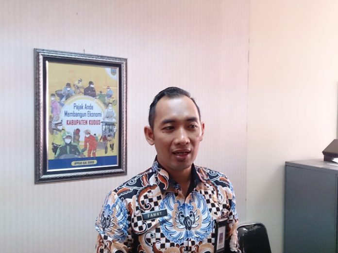 Kepala Bidang Pendapatan Badan Pengelolaan Keuangan dan Aset Daerah (BPPKAD) Kudus Famny Arfana Kepala Bidang Pendapatan Badan Pengelolaan Keuangan dan Aset Daerah (BPPKAD) Kudus Famny Arfana