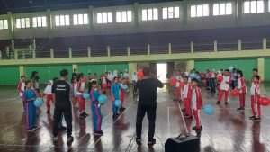 Tampak beberapa siswa SD sedang berlatih