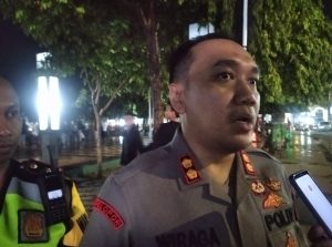 Polres Kudus AKBP Wisata Dimas Tama usai ditemui di Alun-alun Simpang Tujuh Kabupaten Kudus