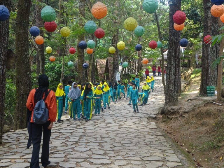 Serunya Berekreasi di Wisata Pijar Park Kudus