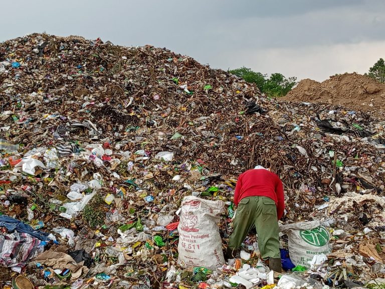 DLH Upayakan TPA Sukoharjo Tampung Sampah Lebih Lama