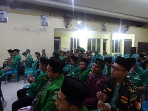 Para peserta gerakan pemuda Ansor saat mengikuti wawasan kebangsaan di Balai Desa Demaan