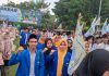 Ketua PC PMII Pati, Agus Ulin Nuha (tengah berpeci) saat mengikuti upacara Hari Santri Nasional (HSN)