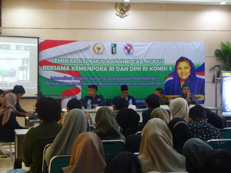 HMI Kudus Kritisi Pemuda yang Alami Degradasi Moral Bersosial Media