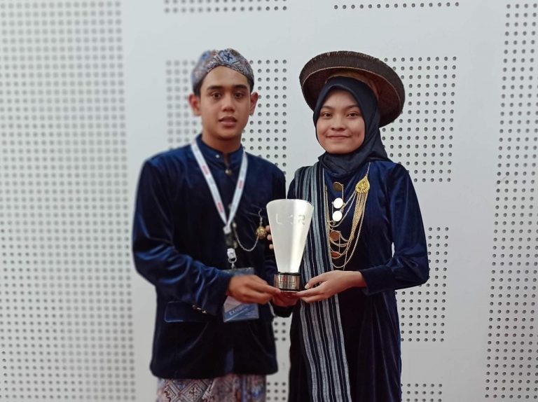 Dua Siswa MAN 1 Kudus Raih Juara Dua BRIN Award 2022