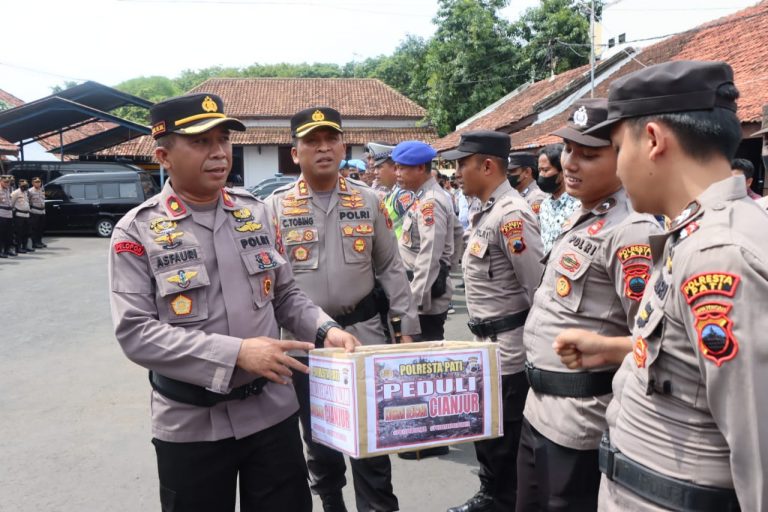 Polresta Pati Galang Donasi bagi Korban Gempa Cianjur