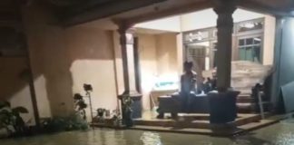 Penampakan banjir di salah satu sudut rumah warga