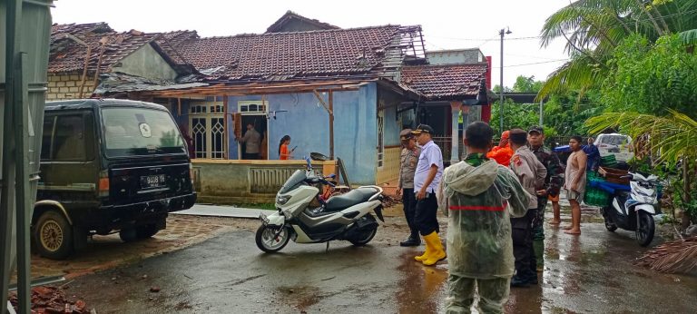 Ratusan Rumah Warga Tayu Rusak Dihantam Puting Beliung, Kerugian Rp 312 Juta