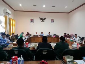 Berlangsung audiensi tokoh-tokoh agama dengan pimpinan DPRD terkait Raperda Pesantren, Kamis (3/11/2022)