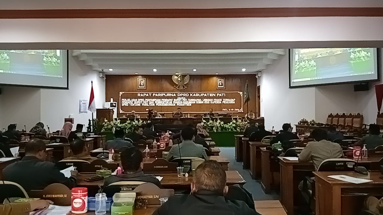 Rapat Paripurna pembentukan Pansus Fasilitasi Pengembangan Pesantren, Senin (5/12/2022)