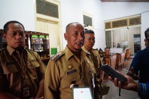 Penjabat (Pj) Bupati Pati Henggar Budi Anggoro usai rakor bersama dengan jajaran Forkopimda tentang penetapan status tanggap bencana