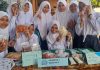 Siswa - siswi SMP Tahfidz Duta Aswaja Kudus saat gelar karya bertema kewirausaha