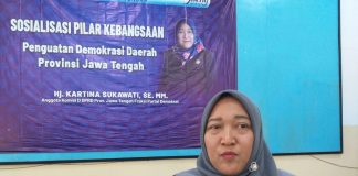 Anggota Komisi D DPRD Jawa Tengah, Kartina Sukawati saat kegiatan Sosialisasi Pilar Kebangsaan di Kabupaten Pati, Sabtu (10/12/2022)