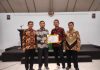 Bawaslu Kudus terima penghargaan