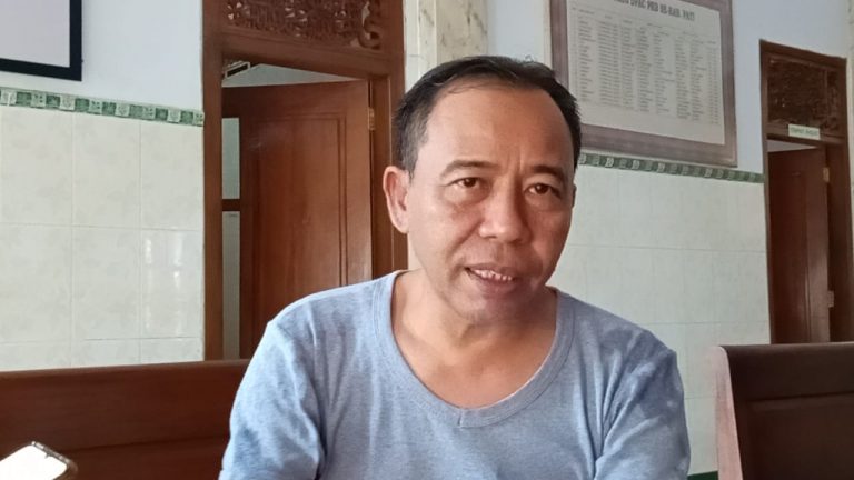 Raperda Pesantren Mandek Izin Kemendagri belum Keluar