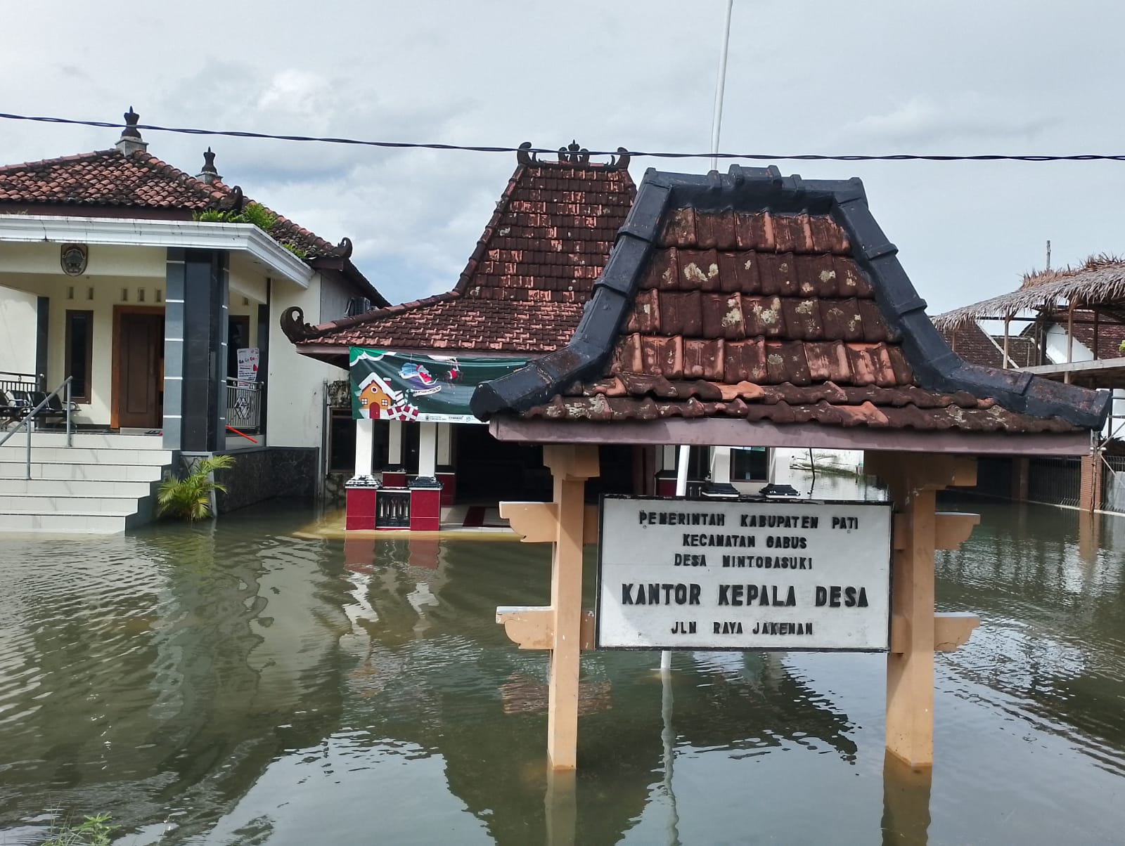 Banjir merendam sekitar 215 rumah di Desa Mintobasuki Kecamatan Gabus, Kabupaten Pati, Sabtu (31/12/2022)