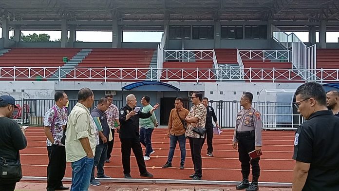 Tim Risk Asesmen dari Mabes Polri saat mengunjungi Stadion Joyokusumo Pati, Selasa (3/1/2023)