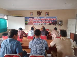 Sosialisasi para pedagang di Disdag Kudus