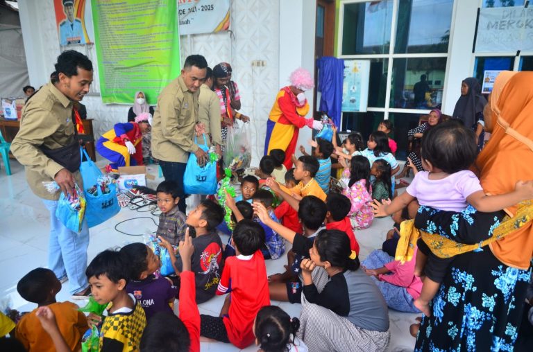 IJTI Muria Raya Hibur Anak-anak dengan Pertunjukan Kesenian Barongan