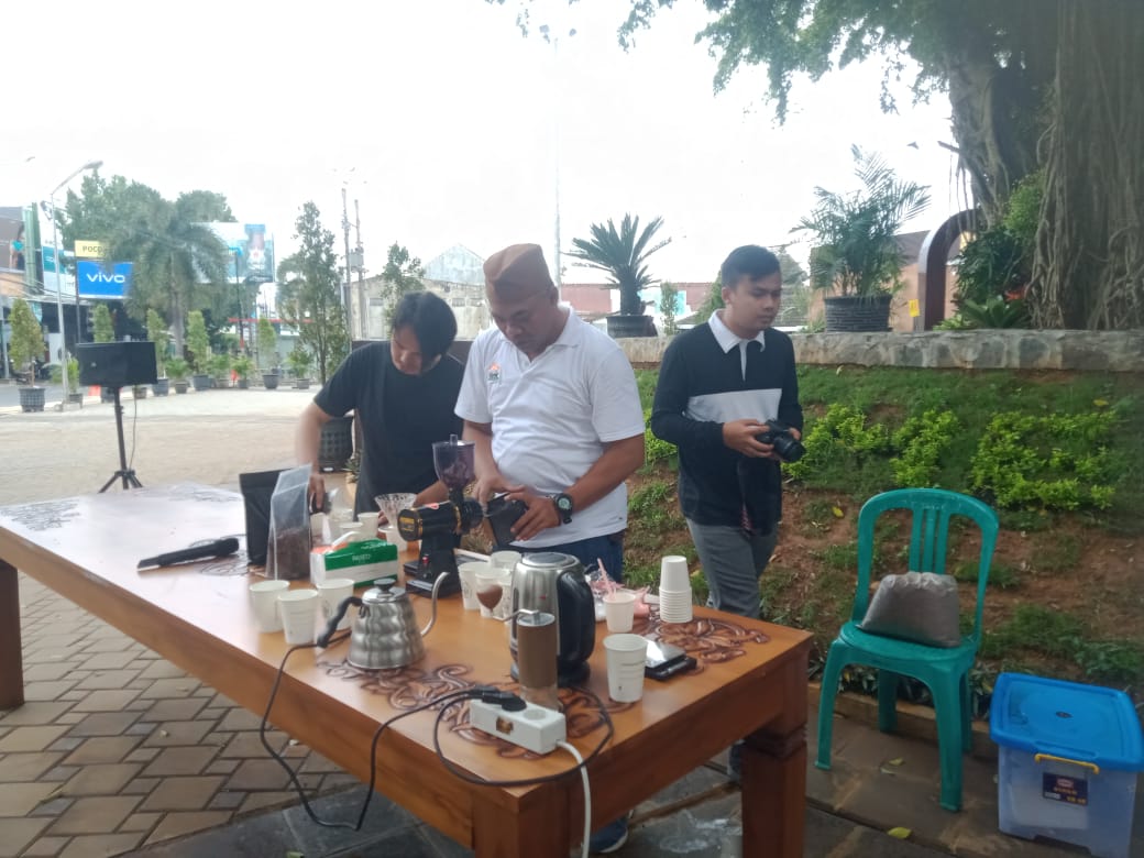 Foto: salah satu kegiatan pelatihan pembuatan kopi yang digelar oleh Disbudpar Kudus