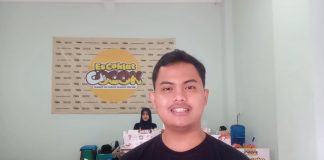 Foto: Dafa Faiq Owner Es coklat cocok