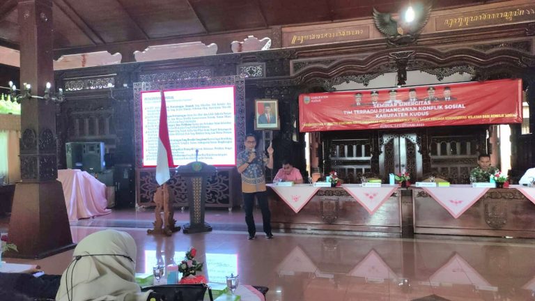 Seminar Perangkat Desa di Kudus Tekankan Integritas