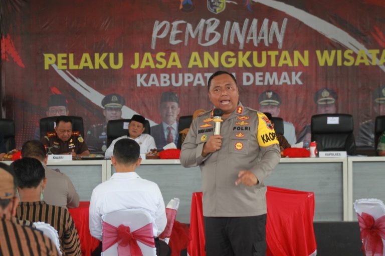 Tekan Angka Kecelakaan, Kapolres Demak Gelar Sosialisasi Keselamatan Berkendara