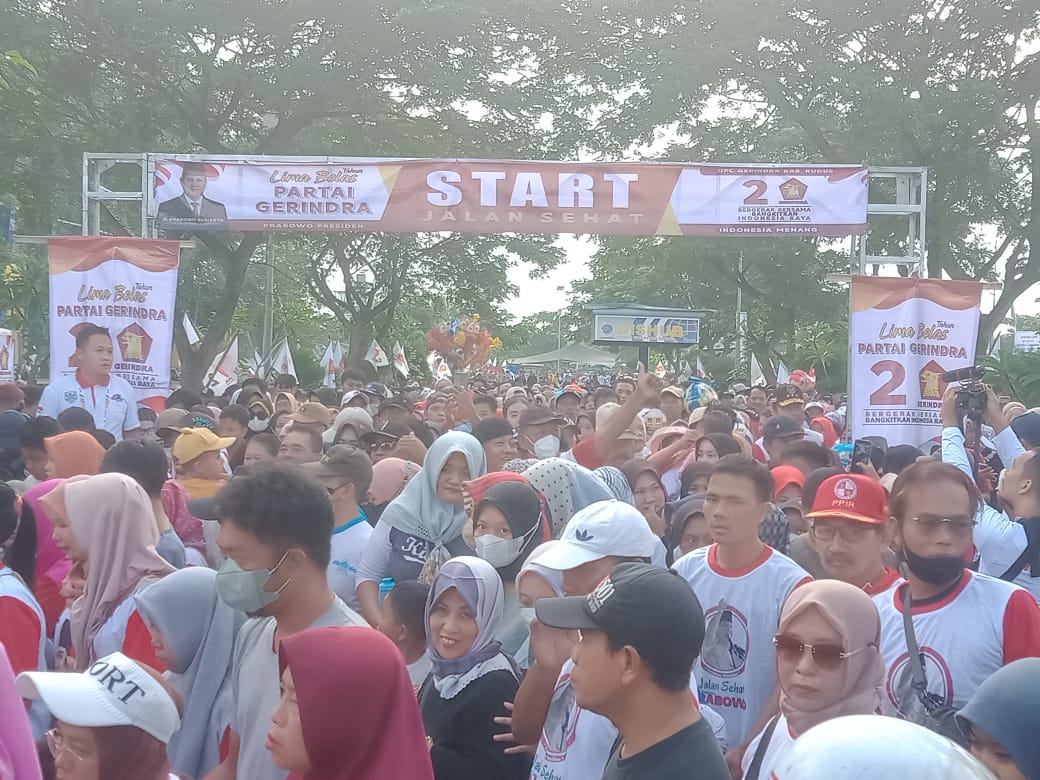 Foto: Tampak suasana jalan sehat yang digelar oleh Partai Gerindra