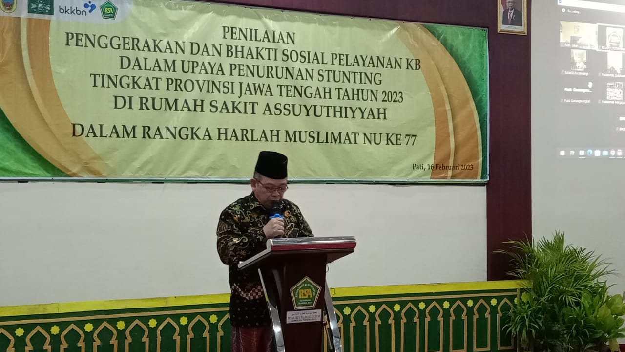 Pengasuh Pesantren Raudlatul Ulum Guyangan sekaligus pemilik RS Assuyuthiyyah, KH Muh Najib Suyuthi saat memberikan sambutan