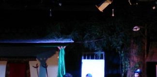 Foto: Penampilan anggota Teater AKAR saat berada di Universitas Muria Kudus