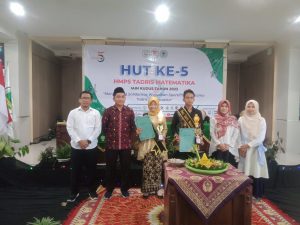 Foto: Peringatan HUT ke-5 HMPS Tadris Matematika usai menggelar berbagai lomba yang digelar beberapa waktu lalu