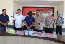 Foto: Konferensi pers Polres Demak terkait Eks Kades Surodadi yang diduga korupsi (istimewa)