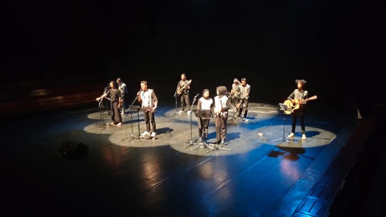 Grup Musik Asal Kota Kretek Sukses Ramaikan Panggung Taman Budaya Jawa Tengah Surakarta