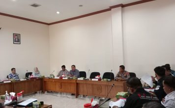Berlangsung audiensi mempertanyakan tanah sengketa Desa Karangsari Kecamatan Cluwak Pati, Kamis (16/3/2023)