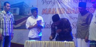 Peresmian Masjid Bani Solichin dan penyerahan fasilitas umum Hamparan Kajar Residence (HKR) I dan II, Jumat (17/3/2023)