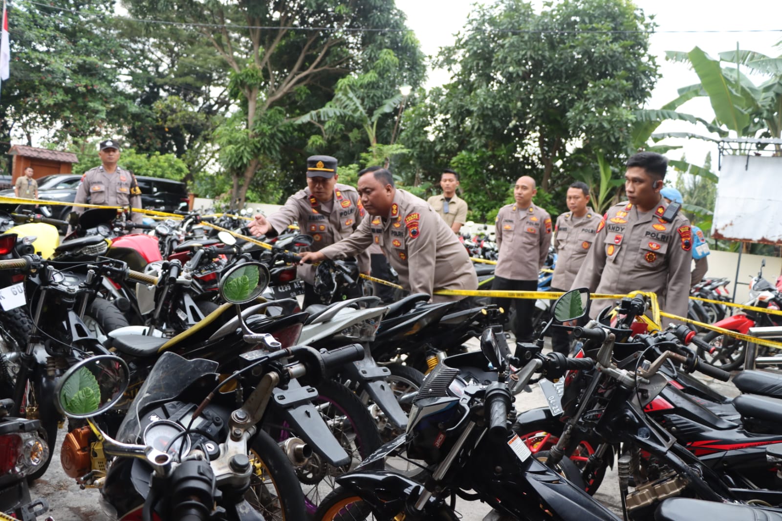 Foto: puluhan motor berhasil diamankan oleh pihak kepolisian