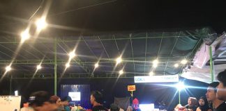 Foto: Tampak aktivitas pengunjung sedang melihat Pekan Festival Unity in Diversity Kudus