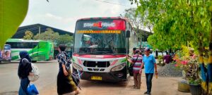 Penampakan aktivitas di Terminal Kembangjoyo Pati saat arus mudik