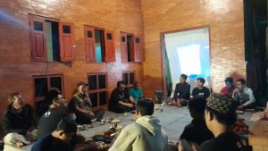 Foto: Rapat koordinasi di Kampung Budaya Piji Wetan dalam mengenal folklor