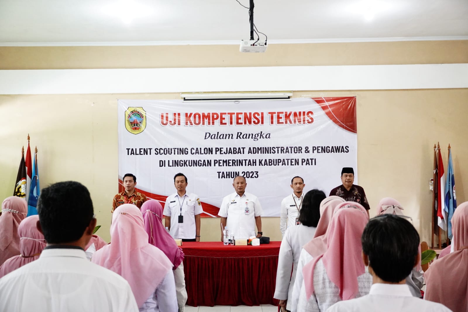 Penjabat Bupati Pati Henggar Budi Anggoro secara resmi membuka uji kompetensi teknis Talent Scouting Calon Pejabat Administrator dan Pengawas di Lingkungan Pemerintah Kabupaten Pati