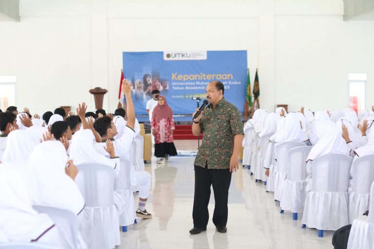 Sebelum Terjun di Lahan Praktik, Mahasiswa Universitas Muhammadiyah Kudus Diberi Pembekalan